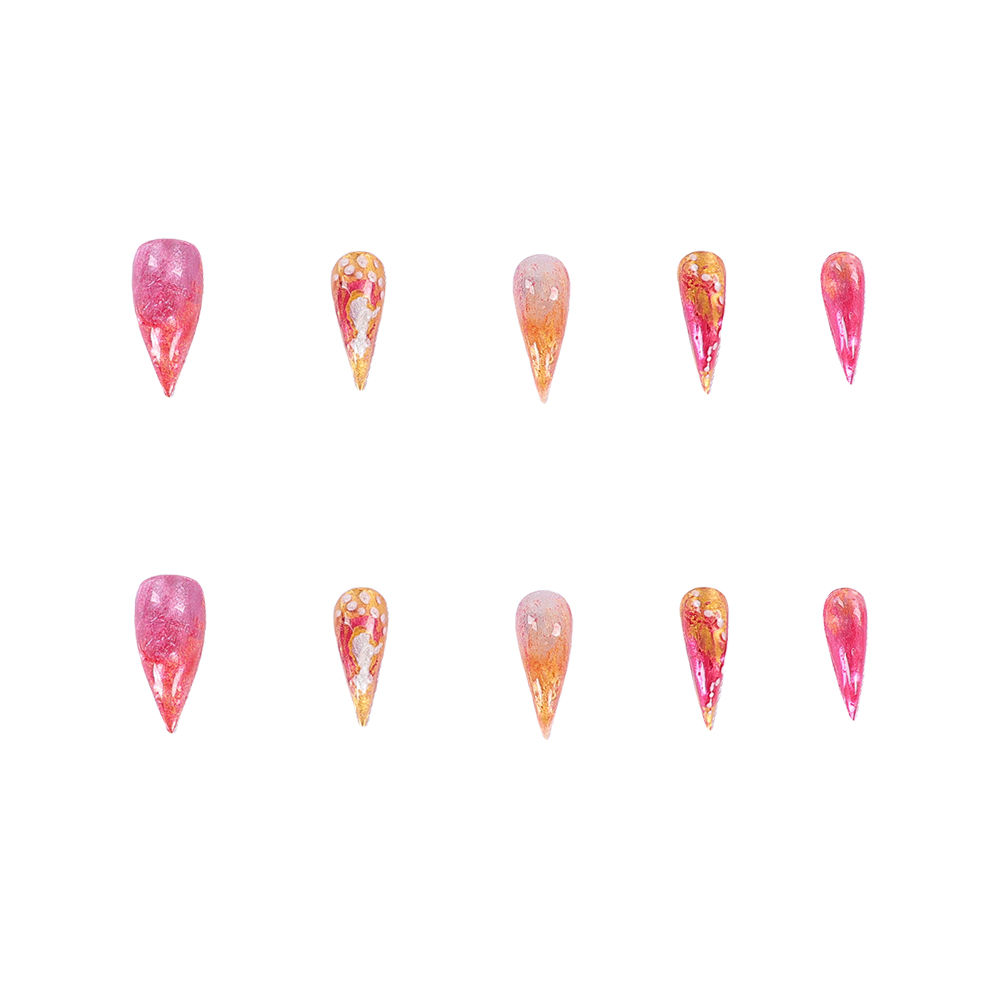 Unghie Finte da Regina Medieva - Nail Art Queen recensione e prezzo